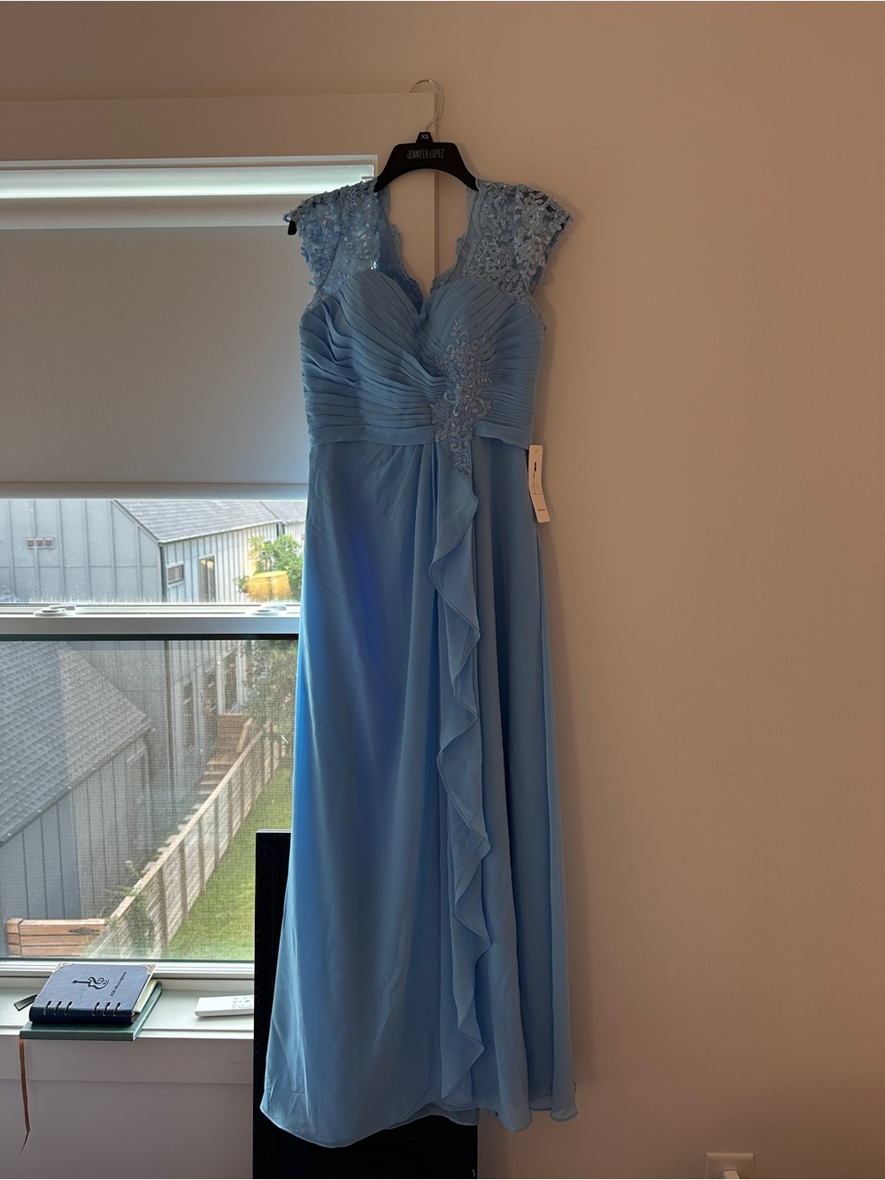 Elegant Light Blue Cap Sleeve Chiffon Gown